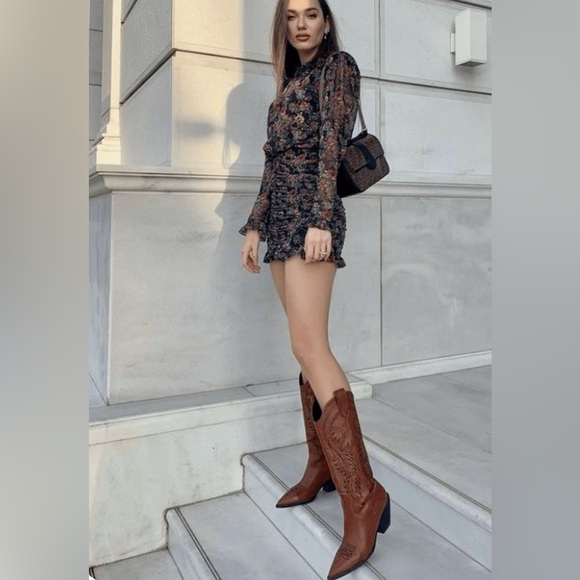 Vintage Brown & Tan Leather Cowboy Boots - Picture 2 of 10